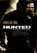 The Hunted 2003 poster Tommy Lee Jones Benicio Del Toro Connie Nielsen William Friedkin