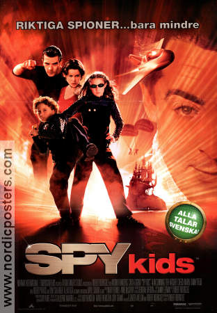 Spy Kids 2001 poster Alexa PenaVega Daryl Sabara Antonio Banderas Robert Rodriguez Barn