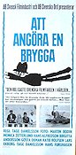 Att angöra en brygga 1965 poster Hasse och Tage Monica Zetterlund Gösta Ekman Tage Danielsson Filmbolag: AB Svenska Ord Skepp och båtar