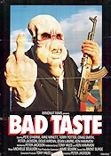 Bad Taste 1987 poster Terry Potter Pete O´Herne Craig Smith Peter Jackson Filmen från: New Zealand Vapen