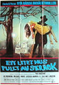 Ett litet hus fullt av skräck 1979 poster Vic Morrow Michael Parks Jessica Harper Charles B Pierce