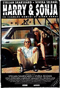 Harry och Sonja 1996 poster Stellan Skarsgård Viveka Seldahl Bilar och racing Rökning