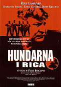 Hundarna i Riga 1995 poster Rolf Lassgård Björn Kjellman Benny Poulsen Pelle Berglund Text: Henning Mankell Hitta mer: Kurt Wallander Hitta mer: Skåne Poliser