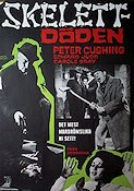 Skelettdöden 1966 poster Peter Cushing