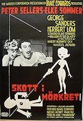 Skott i mörkret 1964 poster Peter Sellers Elke Sommer Blake Edwards Hitta mer: Pink Panther Vapen