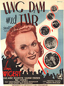 Ung dam med tur 1941 poster Sonja Wigert Karl-Arne Holmsten Ragnar Arvedson Eric Rohman art Hitta mer: Large poster